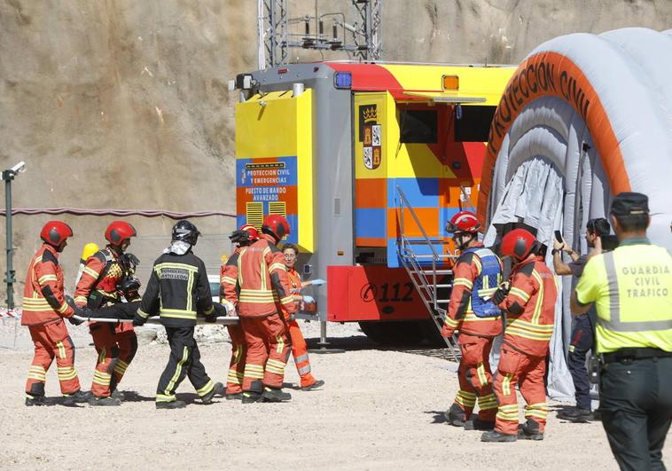 El Primer Simulacro De Accidente En La Variante De Pajares Moviliza A